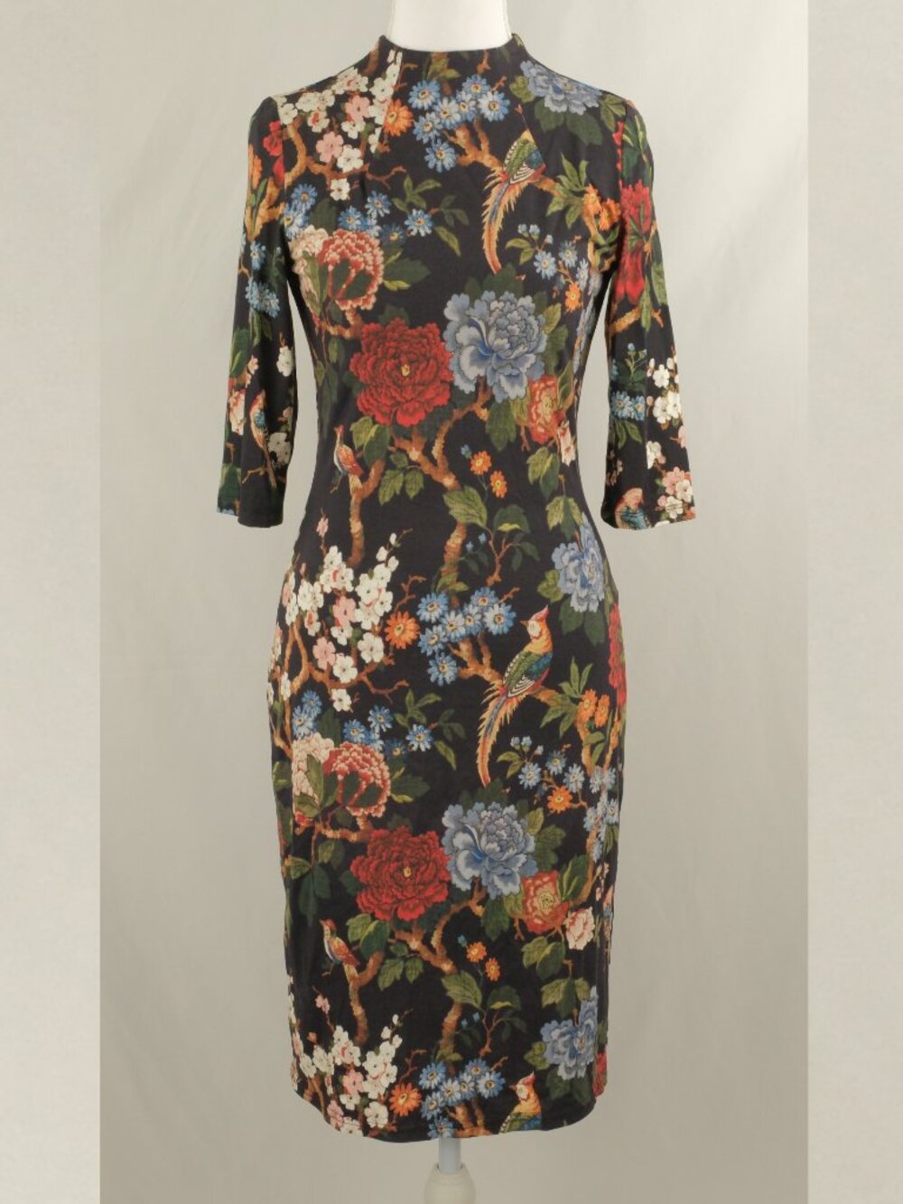 Alice + Olivia Delora Floral Garden Print Mock-neck Midi Dress, US 4